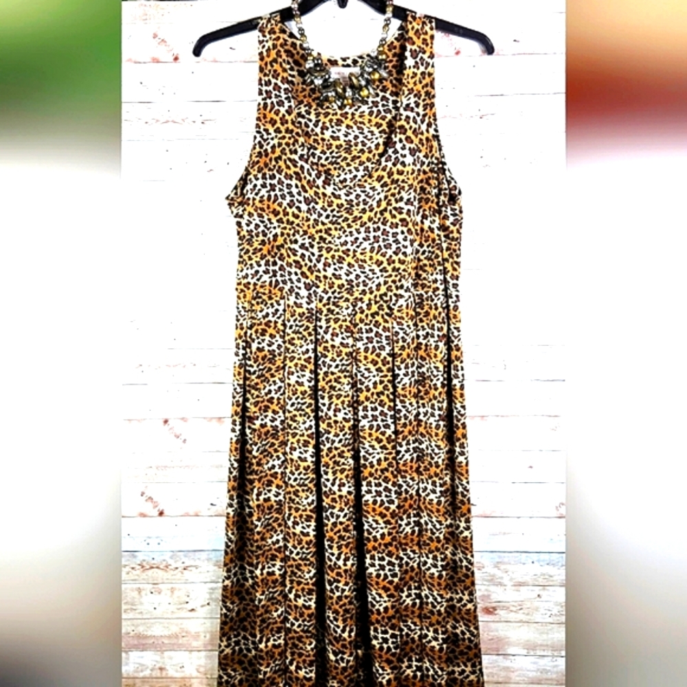 Monroe and Main, Women's Animal prnt dress, high waist bodice, box pleat…